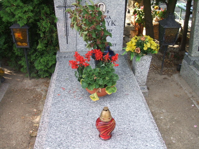 Grób Jadwiga Roszyk